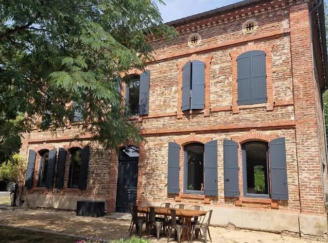 Alloggio in famiglia Chambre De Charme Dans Maison De Maitre Montauban
